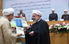 رونمایی از آثار برگزیده علمی و تقریبی مجمع جهانی تقریب مذاهب اسلامی با حضور روحانی