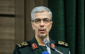 سرلشکر باقری: نیروهای مسلح در مبارزه با ظلم و ستم مسئولیت سنگینی بر عهده دارند