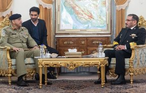 کشورهای اسلامی با فشار همه جانبه بر آل سعود جلوی نسل کشی در یمن را بگیرند/ رویکرد ایران تقویت روابط با کشورهای منطقه و همسایگان است
