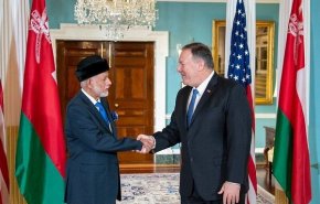 تاکید بر ادامه همکاری درباره یمن دردیدار وزرای خارجه آمریکا وعمان