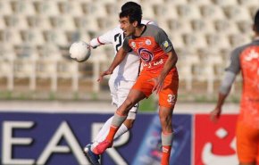 فولاد با تساوی برابر سایپا از پرسپولیس سبقت گرفت