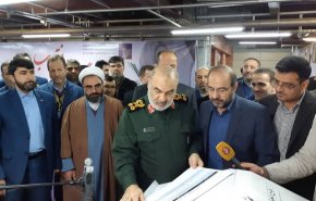 نمایشگاه پیشگامان گام دوم انقلاب/ سردار سلامی: دانشگاه بقیه الله باید در تراز بهترین دانشگاه‌های پزشکی جهان باشد