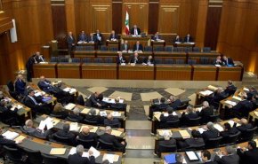 جلسه پارلمان لبنان برای انتخاب نخست‌وزیر به تعویق افتاد
