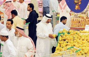 مردم چند کشور عربی استفاده از کالاهای اماراتی را تحریم کردند
