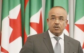 نخست وزیر الجزایر استعفا داد