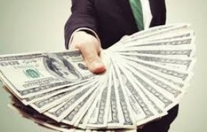 وظيفة براتب 55 ألف دولار لشخص يتجول مع مليونير حول العالم!