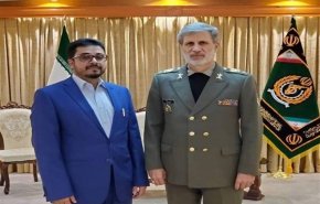 دیدار سفیر یمن در ایران با امیر حاتمی
