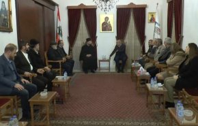 وفد من حزب الله جال على كنائس صور مهنئاً بالأعياد المجيدة