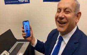 شعرخوانی جنجال آفرین فعال سعودی برای نتانیاهو!