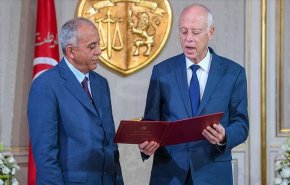 الشارع التونسي يترقب إعلان الحكومة الجديدة