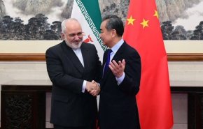 ظریف: ایران از حقوق و منافع قانونی خود دفاع می‌کند