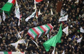 مراسم وداع با سپهبد شهید قاسم سلیمانی با تلاوت قرآن آغاز شد+ فیلم