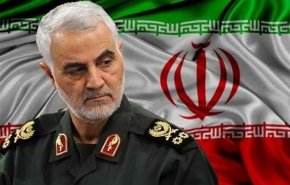فیلم| تظاهرات آمریکایی‌ها علیه جنگ‌افروزی ترامپ؛ پرچم ایران و تصاویر شهید حاج قاسم سلیمانی در نیویورک