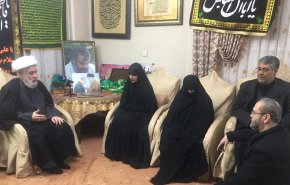 الشيخ نعيم قاسم يزور اسرة الشهيد قاسم سليماني + فيديو