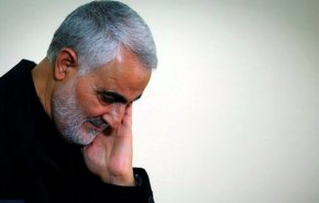 فیلم/حاج قاسم اینگونه در سیل اشک‌های آیت‌الله غرق شد