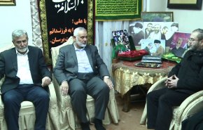 شهید قاسم سلیمانی در منزل خود با رهبران مقاومت دیدار می کرد