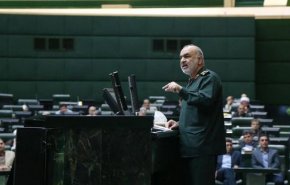 هیچ وقت این‌قدر شرمنده نبوده‌ام؛ هیچ وقت/ آرزویی جز تکه‌تکه شدن پای امنیت و رفاه مردم نداریم/ غلبه بر آمریکا از نظر فنی و تکنولوژی مهم است
