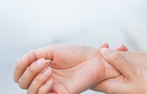 علت درد دست از آرنج به پایین و راه های درمان آن