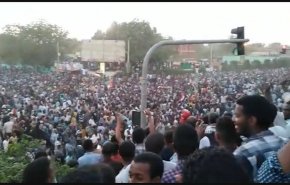 تظاهرات میلیونی مردم عراق علیه آمریکا در 4 بهمن
