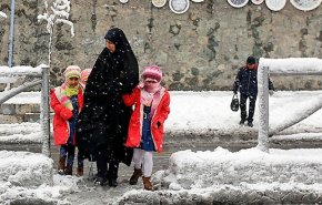 برف و سرما  آذربایجان‌شرقی را فرا گرفت/ کلیه مدارس تبریز در شیفت صبح تعطیل شد