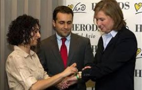 از دلالی اسلحه برای تروریست‌ها تا تشکر به خاطر ترور شهید سلیمانی!