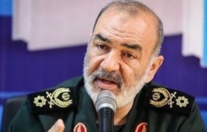 سردار سلامی: حاج قاسم مرد تغییر میدان موازنه در اوج نابرابری بود/ شهید سلیمانی زنده‌تر از قاسم سلیمانی و برای دشمن خطرناک تر از گذشته است