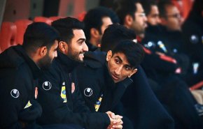 خداحافظی بیرانوند با بازیکنان پرسپولیس در رختکن
