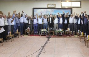 استقبال فلسطینی‌ها از ابتکار هنیه/ تأکید بر انتفاضه برای مقابله با معامله قرن