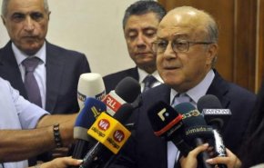 قباني يدعو لعقد قمتين عربية وإسلامية تساند الموقف الفلسطيني
