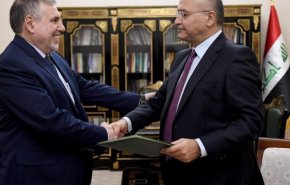 علاوی رسماً مأمور به تشکیل کابینه جدید عراق شد

