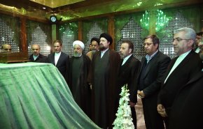 تجدید میثاق رئیس جمهور و اعضای هیأت دولت با آرمان‌های امام راحل و شهیدان