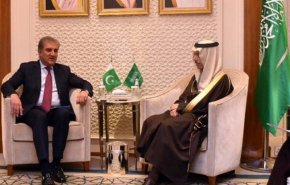 نخستین تماس تلفنی وزرای خارجه عربستان و پاکستان پس از انتقادات عمران خان