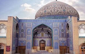 اقدام عجیب یک بازدید کننده 