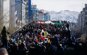 اذعان شبکه صهیونیستی به حضور «انبوه جمعیت» در راهپیمایی ۲۲ بهمن
