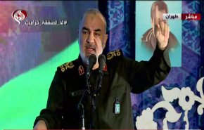 هشدار سرلشکر سلامی به آمریکا و اسرائیل/ دست از پا خطا کنید هر دوی شما را می‌زنیم