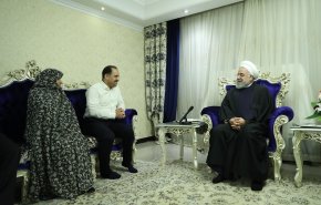 رئیس‌جمهور: مردم با همان مقاومت روزهای اول انقلاب در برابر دشمنان ایستادگی می‌کنند