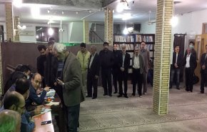 تمديد مهلة اقتراع بعض دوائر الانتخابات حتى الـ'12'مساء