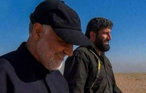 فیلمی منتشر نشده از شهید سلیمانی و شهید پاشاپور در جبهه های نبرد