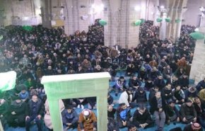 عشرات آلالاف يؤدون صلاة الفجر في معظم المساجد في فلسطين المحتلة