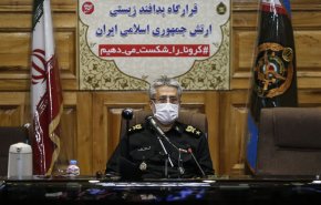 دریادار سیاری: ارتش برای مبارزه با ویروس کرونا تلاش می‌کند