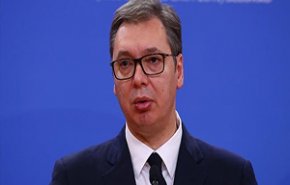 سرفه‌های مشکوک رئیس جمهور صربستان هنگام سخنرانی + فیلم