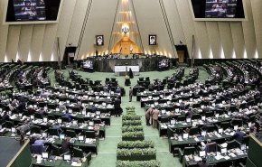  نواب البرلمان الإيراني يدعون الرئيس روحاني إلی تشکيل لجنة لمکافحة کورونا