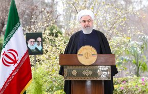 پیام نوروزی رئیس جمهوری: حماسه اداره اقتصاد کشور بدون نفت در سال 98 تحقق یافت/ سال 99 سالِ افتتاح طرح‌های بزرگ، تحول در زندگی مردم و روابط اقتصادی با جهان و تعاملات با همسایگان خواهد بود
