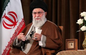 کدام عاقلی کمک آمریکا را که متهم به تولید ویروس است قبول می‌کند/ اگر کوته‌بینی نکنیم ایران به قلّه حکومت اسلامی می‌رسد