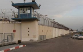 اقدام متفاوت اسیر فلسطینی در اعتراض به اهمال صهیونیست‌ها