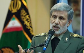 وزیردفاع: ناوشکن دنا و ناو مین شکار تحویل نیروی دریایی می‌شود
