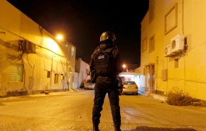 البحرينيون يهتفون 'يا منتقم' من فوق الاسطح لهذا السبب..