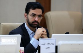 آذری جهرمی: سرعت اینترنت خانگی ۴ برابر می شود