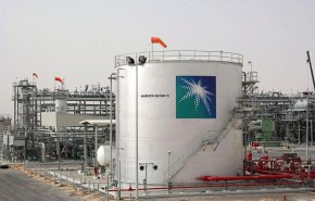 عربستان اعلام رسمی قیمت نفت خود را به تعویق انداخت