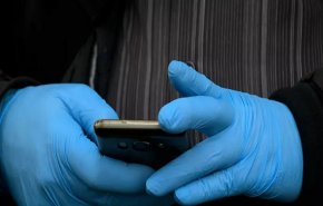 هل يمكن أن تحميك قفازات 
